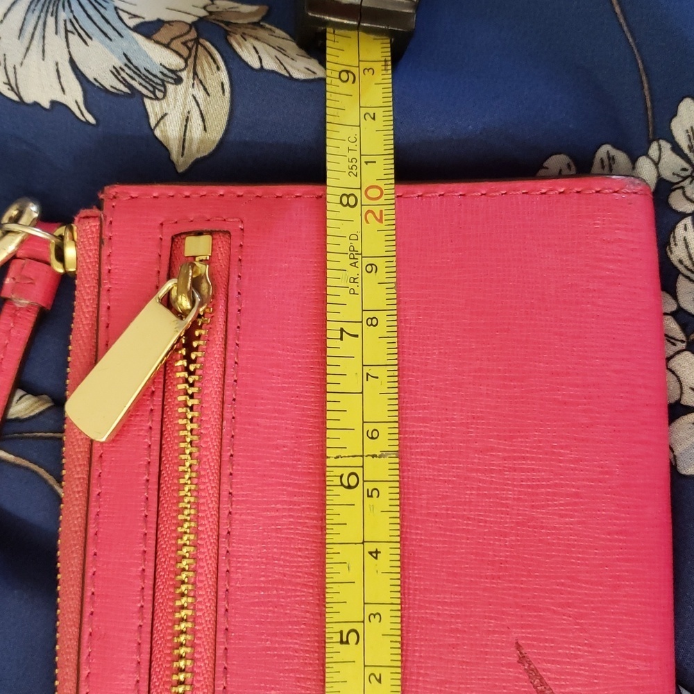 Coach Wristlet – Pretty in pink - Picture 7 of 8